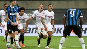 西甲巴塞罗那俱乐部求购曼联前锋拉什福德，转会费问题成焦点